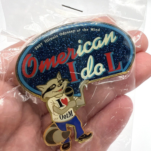 NEW 2007 Illinois Odyssey of The Mind Omerican Idol Trading Pin Raccoon Glitter - Picture 1 of 7